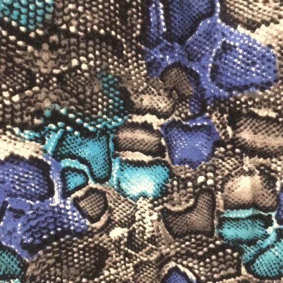 Dress - Picture 3 of 4